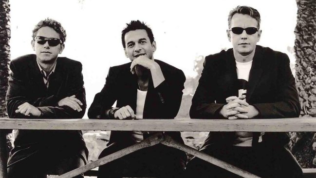 Nuevos discos de Depeche Mode y The Strokes salen hoy a la venta