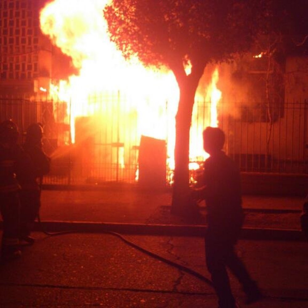 Incendio afectó dependencias administrativas del Sename