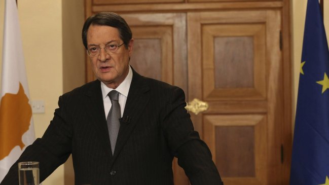 Presidente de Chipre descartó que su país salga del euro