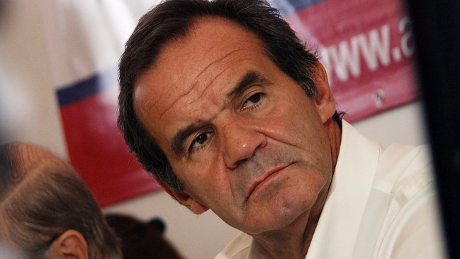 Allamand: Tengo mi mirada 100 por ciento en Michelle Bachelet