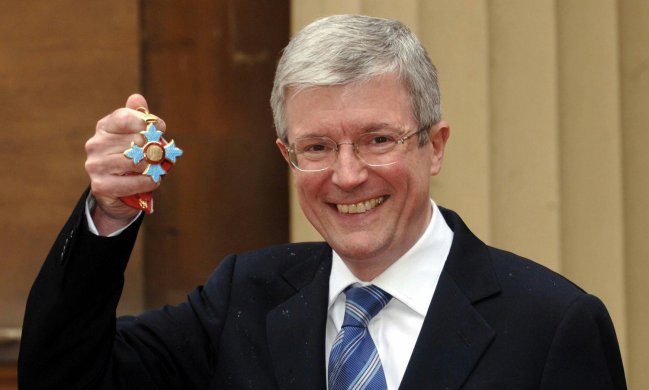 Nuevo director general de la BBC asume este martes