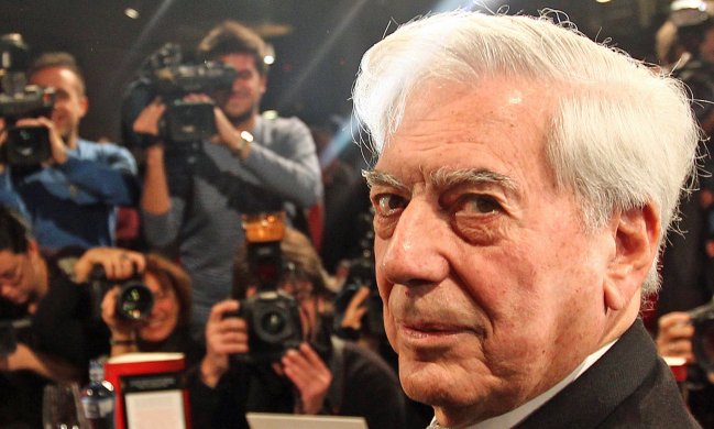 Mario Vargas Llosa celebró sus 77 años a 3.300 metros de altura