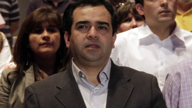 Senador Quintana: Piñera debiera pedir explicaciones a Allamand por su relación con la dictadura