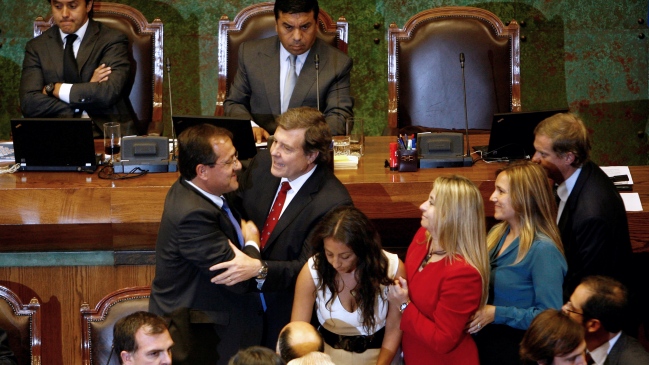 Revisa cómo votaron los diputados la acusación contra Beyer