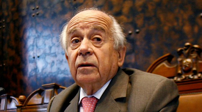 Andrés Zaldívar descartó inhabilidad para votar acusación contra Beyer