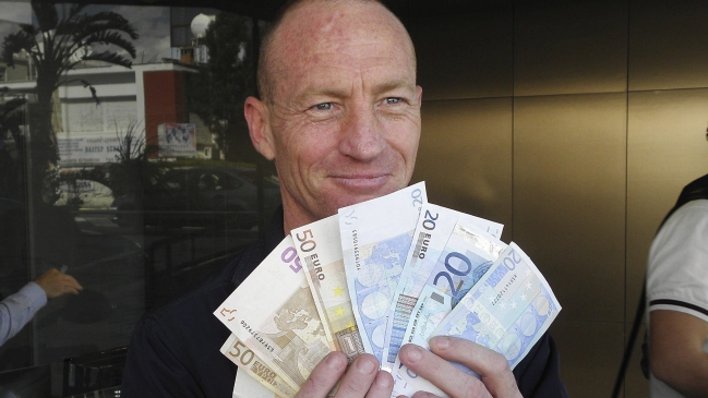 Chipre relajó restricciones en transferencias entre cuentas bancarias