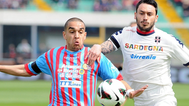 Mauricio Pinilla participó en opaca igualdad entre Cagliari y Catania