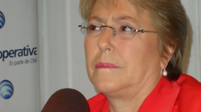 Bachelet anunció reforma tributaria para financiar reforma educacional
