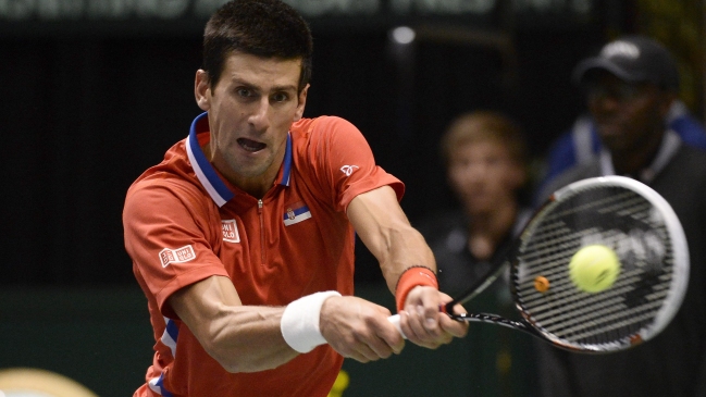 Djokovic se lesionó en Copa Davis y es duda para Montecarlo