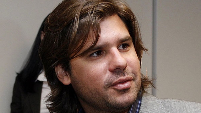 Antonio de la Rúa: Shakira intenta ocultar nuestra sociedad