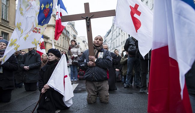 Matrimonio igualitario obtuvo importante victoria en el Senado francés