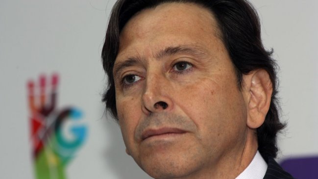 Golborne: Es un error poner el problema tributario al principio de los de las personas