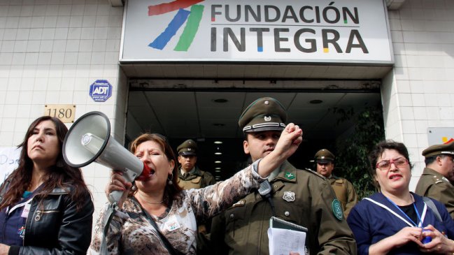 Paro de trabajadores de Fundación Integra tuvo 87 por ciento de adhesión