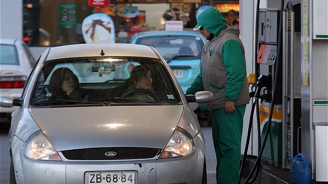 ENAP: Bencinas bajarán hasta seis pesos este jueves