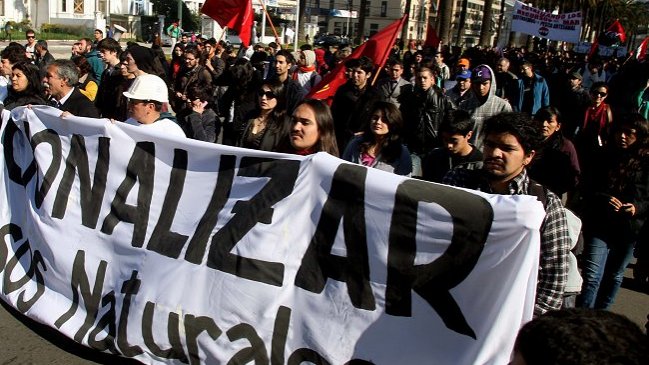 Economista acusó falta de diálogo de Codelco con sus trabajadores