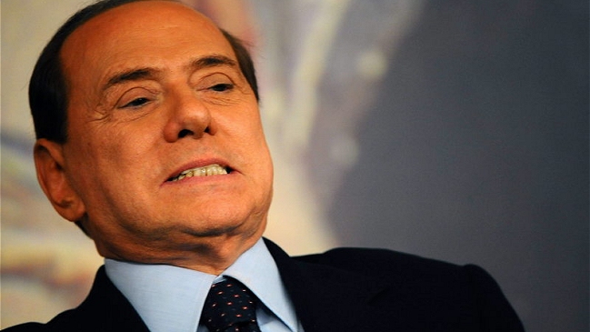 Manager de famosos aseguró que Berlusconi tuvo relaciones sexuales con menores