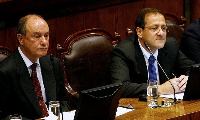 Concertación contraataca y acusa plagio en defensa de Beyer