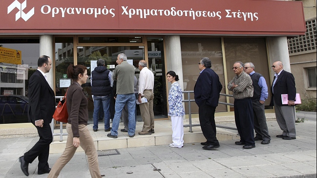 Eurogrupo otorgó visto bueno político a condiciones del rescate de Chipre