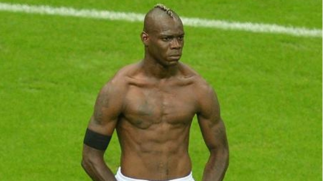 10 momentos del inigualable Mario Balotelli