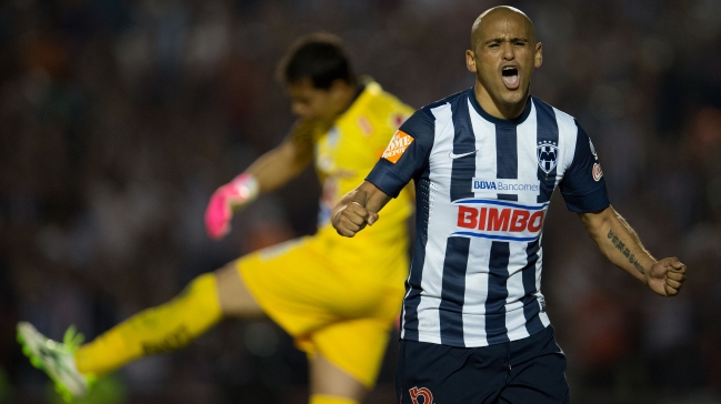 Suazo disfrutó de triunfo de Monterrey sobre Pachuca