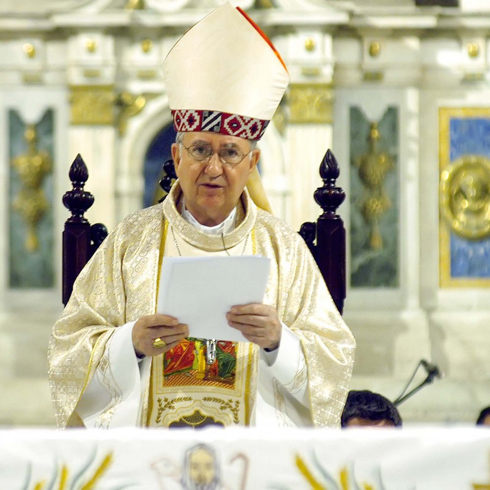 Víctimas de Karadima criticaron designación de Errázuriz en grupo papal para reformar la curia