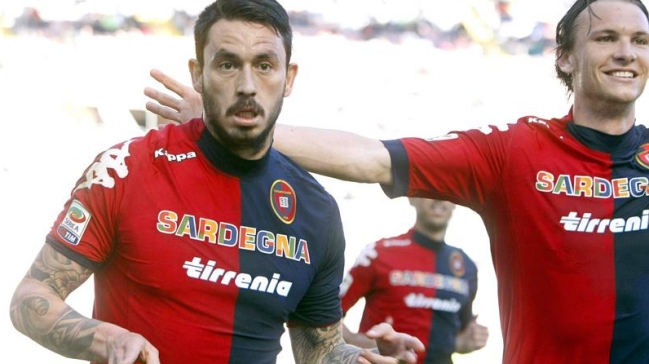 Ayudante técnico de Cagliari alabó a Mauricio Pinilla tras su doblete