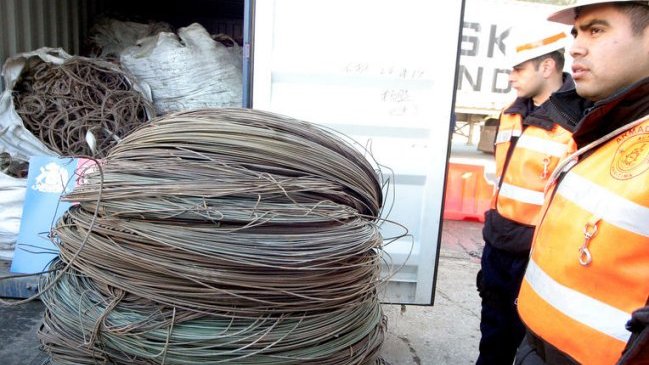 Precio del cobre alcanzó su menor nivel en un año y medio