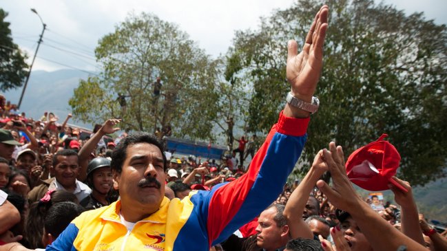 Maduro: Capriles es responsable de los muertos que estamos velando