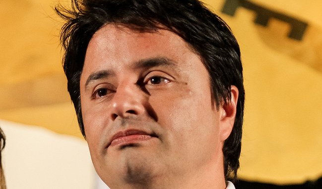 Concejales de La Florida exigieron reapertura de colegios cerrados por alcalde UDI