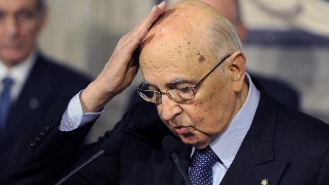 Napolitano aceptó ser reelegido como presidente de Italia