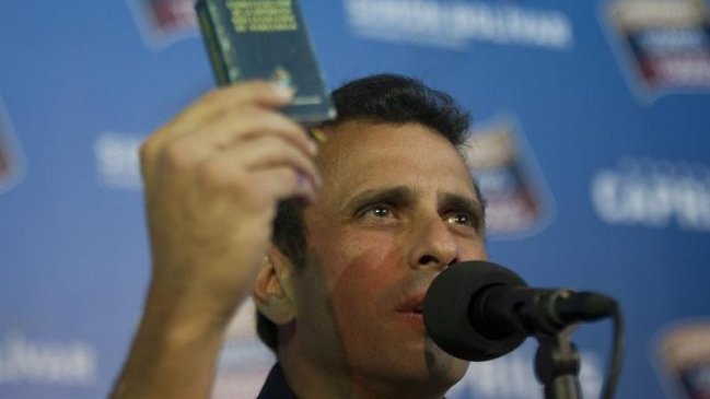 Capriles pidió al CNE que cumpla y recalcó que no aceptará una 
