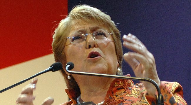 Bachelet prometió un bono marzo 