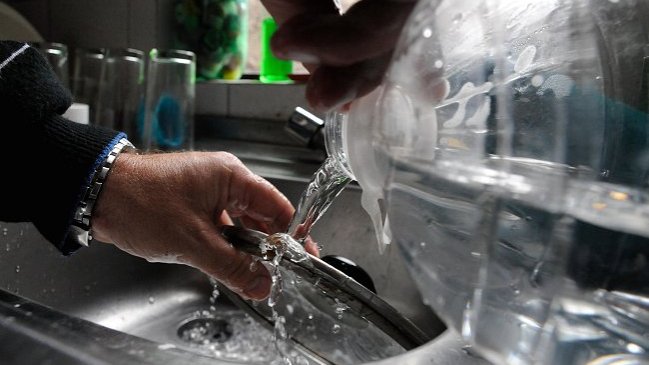 Corte de agua afecta a 10 mil clientes en Valparaíso