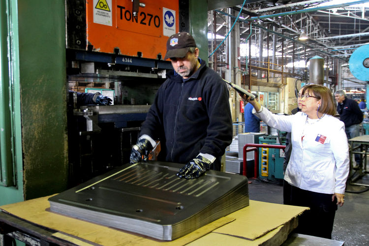 La sordera es la enfermedad laboral más frecuente en la R. Metropolitana