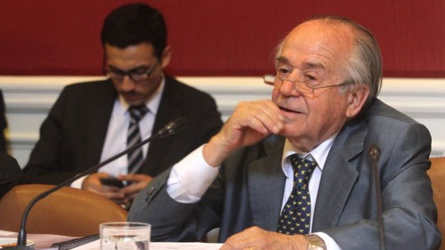 Senadores propusieron anticipar discusión del Presupuesto