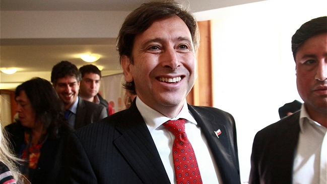 Conadecus apuntó a Golborne tras fallo contra Cencosud por cláusulas abusivas