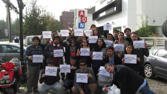 Trabajadores de radio ADN iniciaron huelga