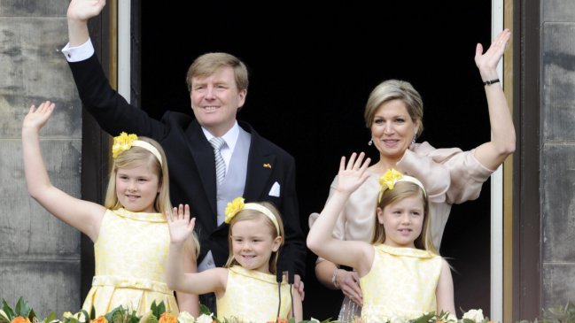 Guillermo-Alejandro y Máxima ya son reyes de Holanda