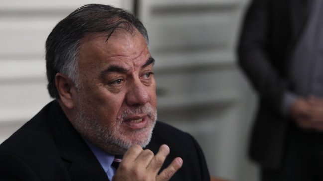 Osvaldo Andrade: La UDI abandonó la carrera presidencial