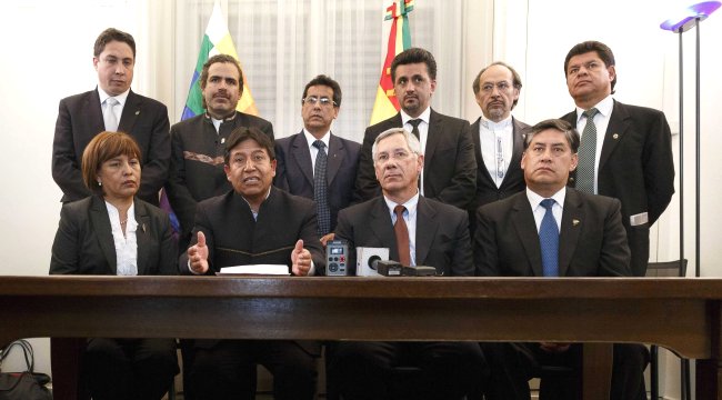 La Haya inició trámite del reclamo marítimo, según La Paz