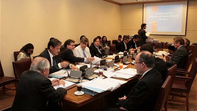 Comisión Mixta no logró acuerdo en reajuste del salario mínimo a 205 mil pesos