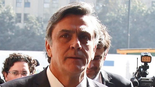 Pablo Longueira: Michelle Bachelet es una mujer extraordinaria