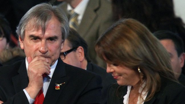 Moreira: Si Golborne es candidato a senador doy un paso al lado