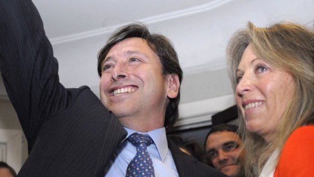 Golborne: La política hay que llorarla, sufrirla y sentirla