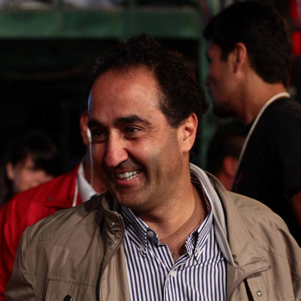 Zalaquett: Longueira es el mejor estadista en competencia