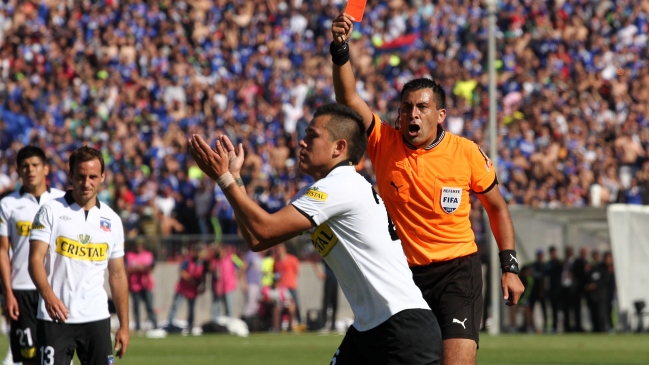 Julio Bascuñán fue sancionado con dos partidos por su actuación en el superclásico
