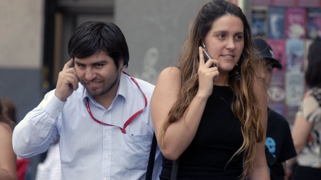 Usuarios reportan fallas en servicio de Claro