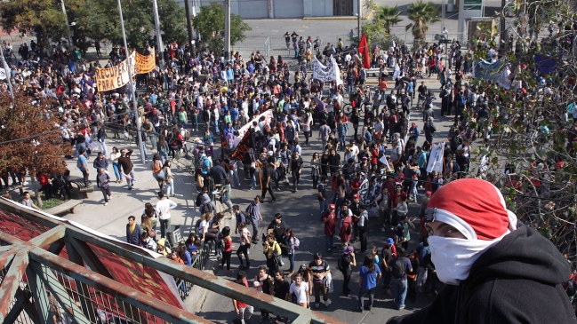 Intendencia reportó 73 detenidos tras incidentes en marcha estudiantil