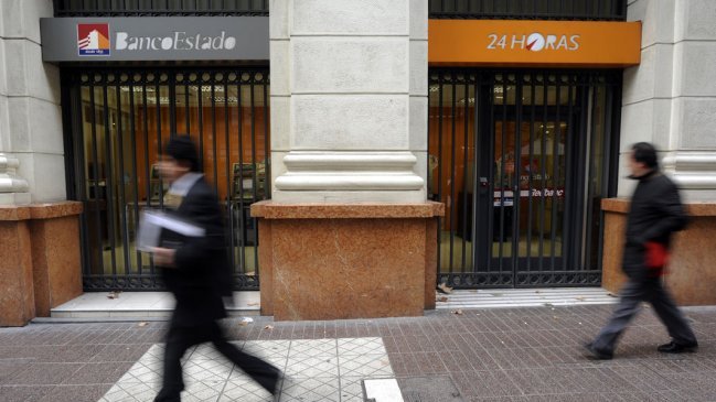 Economista y reclamo de los bancos: La autorregulación no funcionó