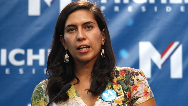 Comando joven de Bachelet acusó al Gobierno por negar permiso para un acto